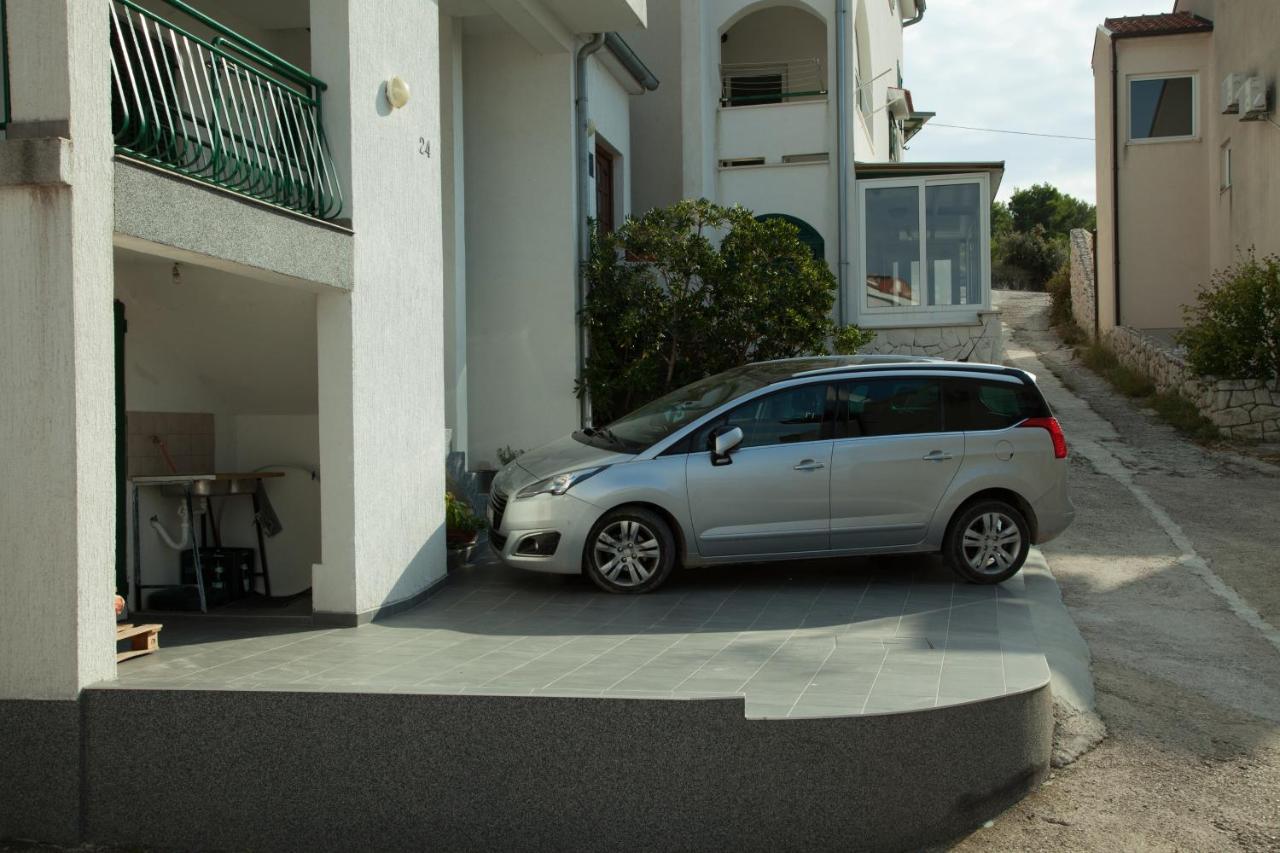Apartments By The Sea Bilo, Primosten - 4191 Luaran gambar