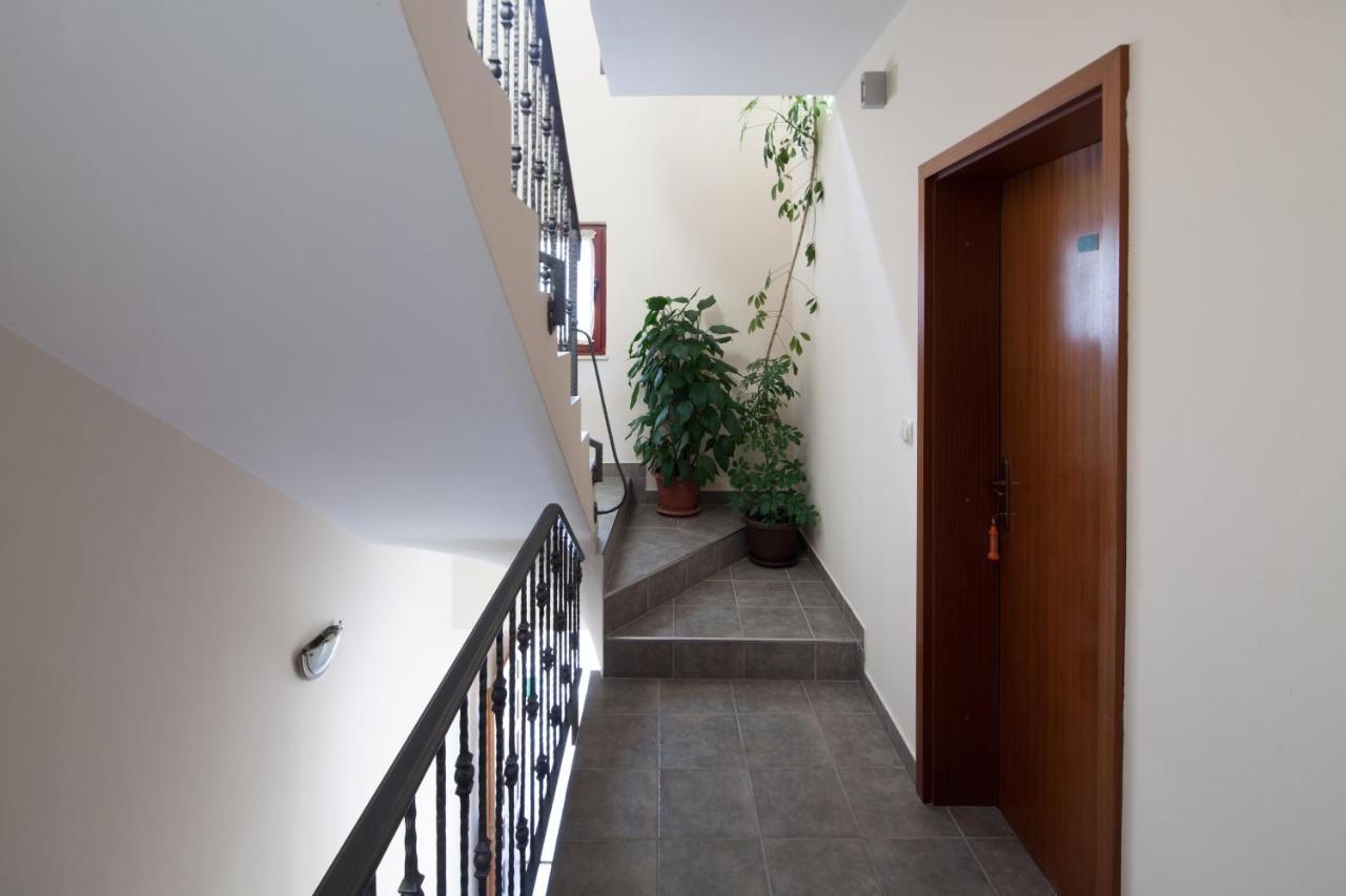 Apartments By The Sea Bilo, Primosten - 4191 Luaran gambar
