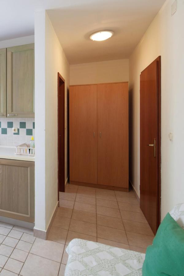 Apartments By The Sea Bilo, Primosten - 4191 Luaran gambar