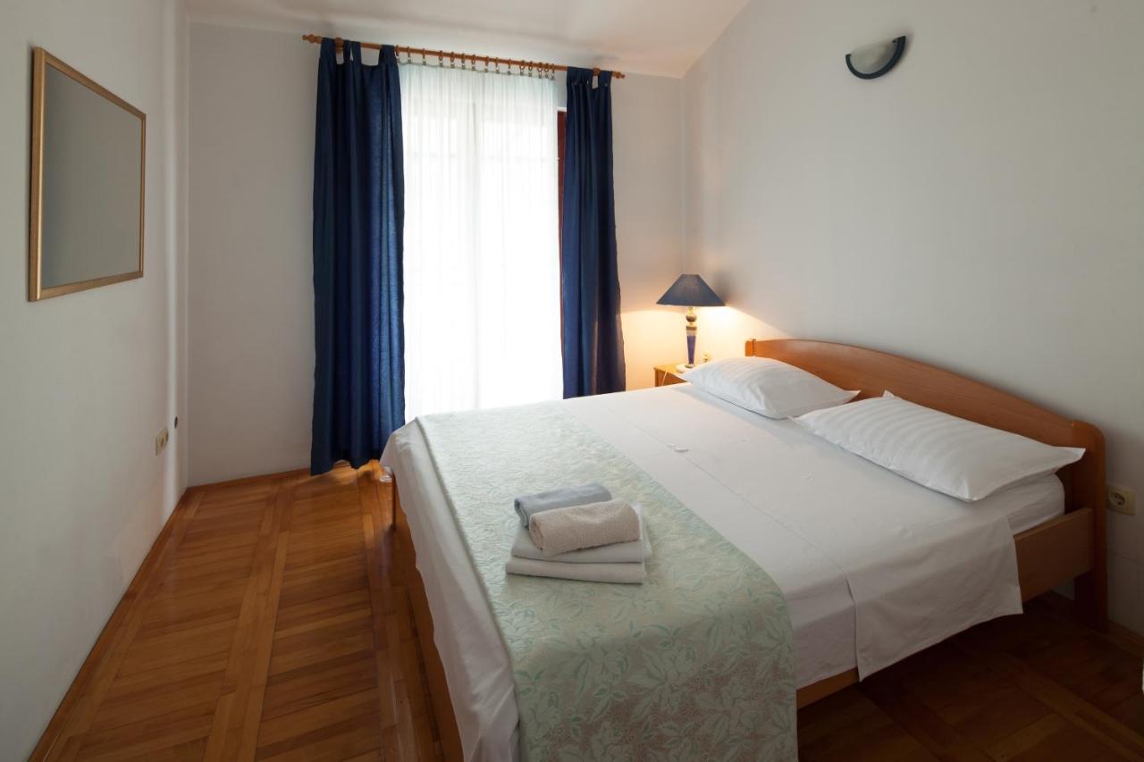 Apartments By The Sea Bilo, Primosten - 4191 Luaran gambar