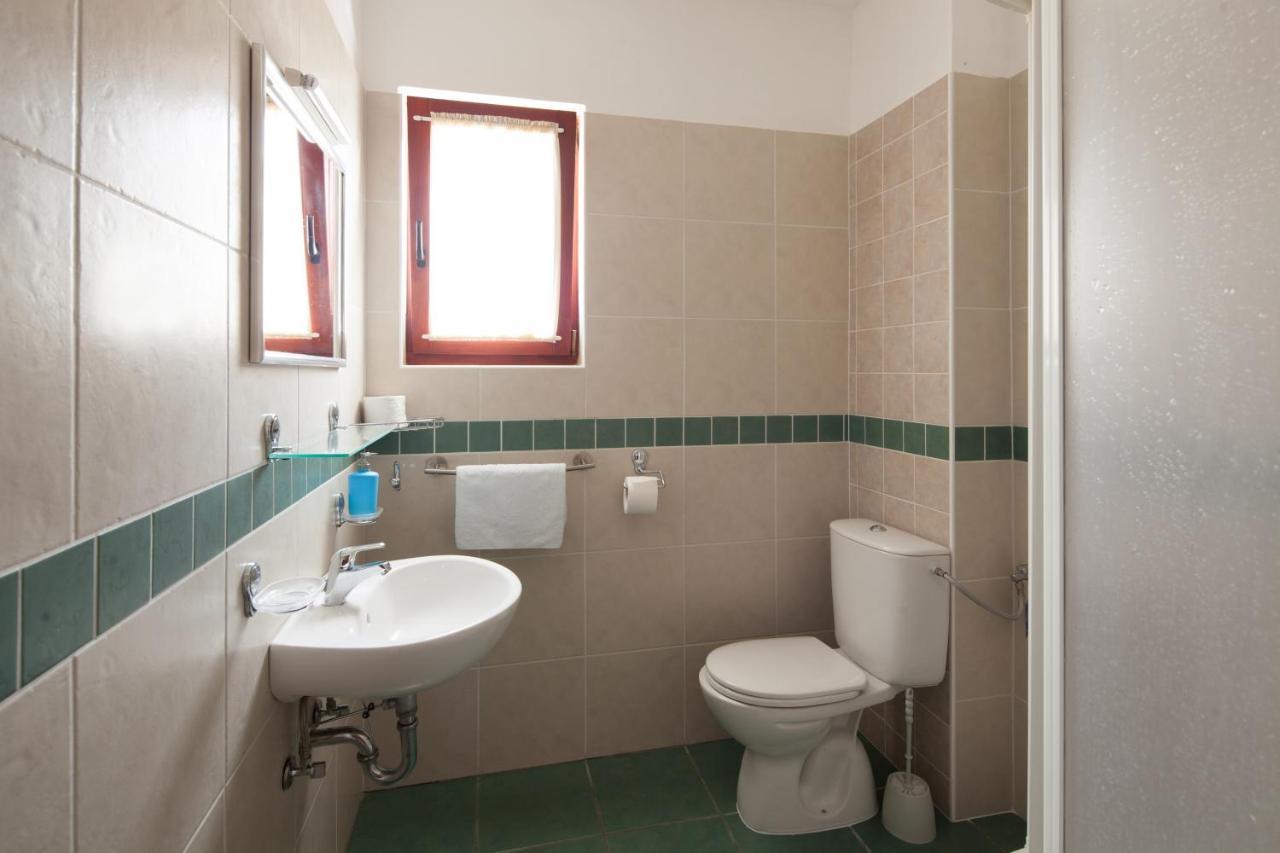 Apartments By The Sea Bilo, Primosten - 4191 Luaran gambar